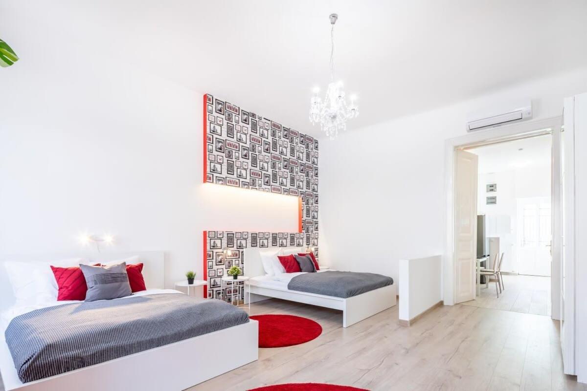 Super Central Convenient Apartment Budapest Exteriör bild
