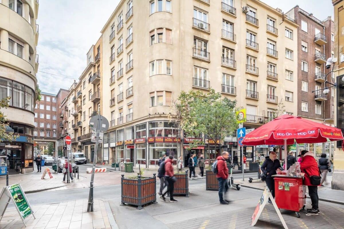 Super Central Convenient Apartment Budapest Exteriör bild
